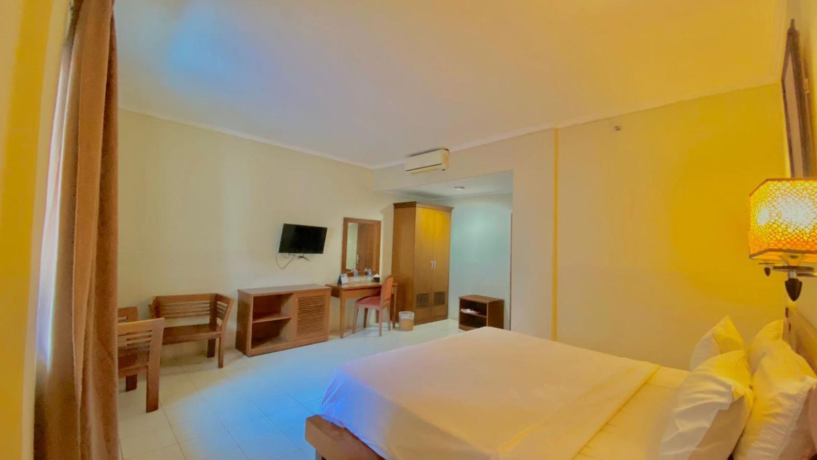 Pia Hotel Cirebon Eksteriør bilde
