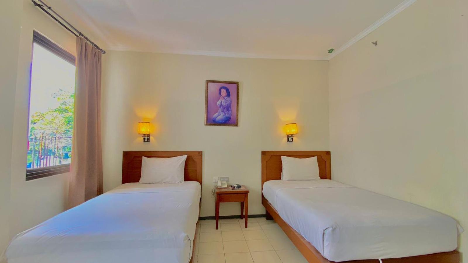 Pia Hotel Cirebon Eksteriør bilde