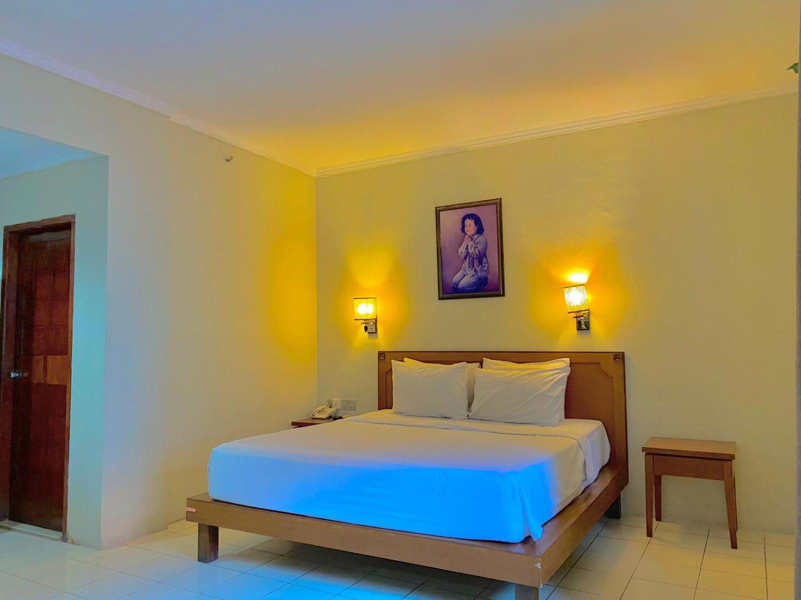 Pia Hotel Cirebon Eksteriør bilde